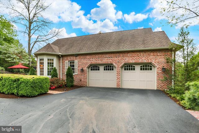 126 FOXFIRE LN, Lewisberry, PA 17339
