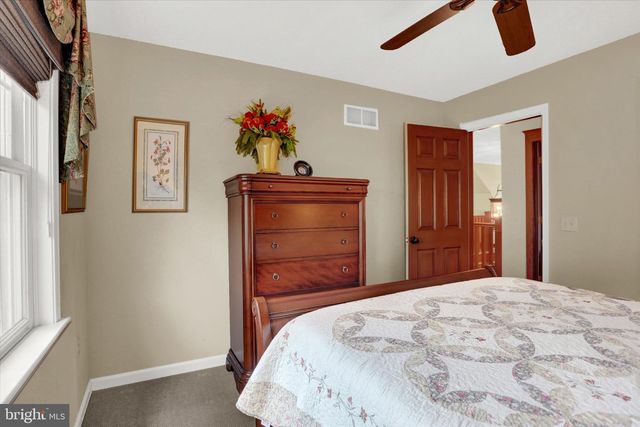 126 FOXFIRE LN, Lewisberry, PA 17339