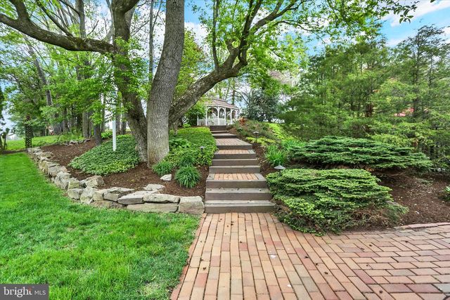 126 FOXFIRE LN, Lewisberry, PA 17339
