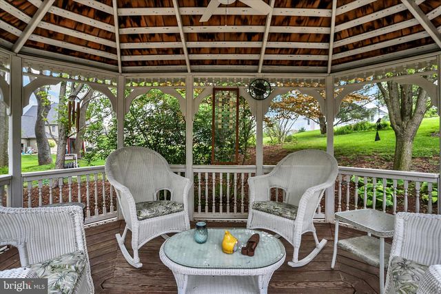 126 FOXFIRE LN, Lewisberry, PA 17339