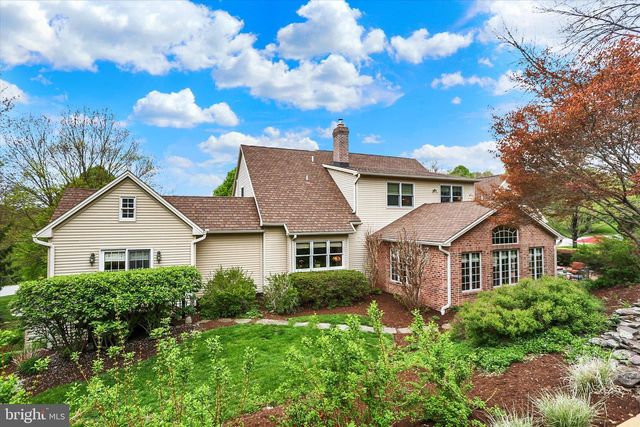 126 FOXFIRE LN, Lewisberry, PA 17339