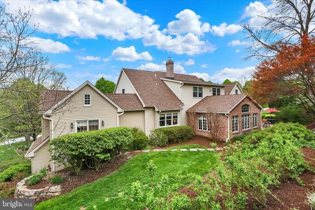 126 FOXFIRE LN, Lewisberry, PA 17339