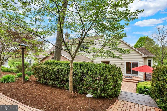 126 FOXFIRE LN, Lewisberry, PA 17339