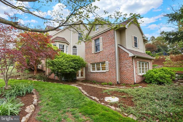126 FOXFIRE LN, Lewisberry, PA 17339
