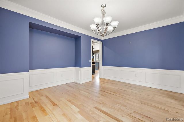 5699 Applegrove Drive, West Bloomfield, MI 48324