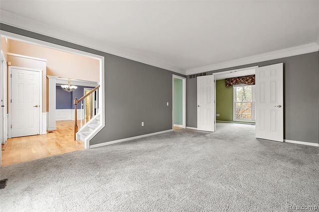 5699 Applegrove Drive, West Bloomfield, MI 48324