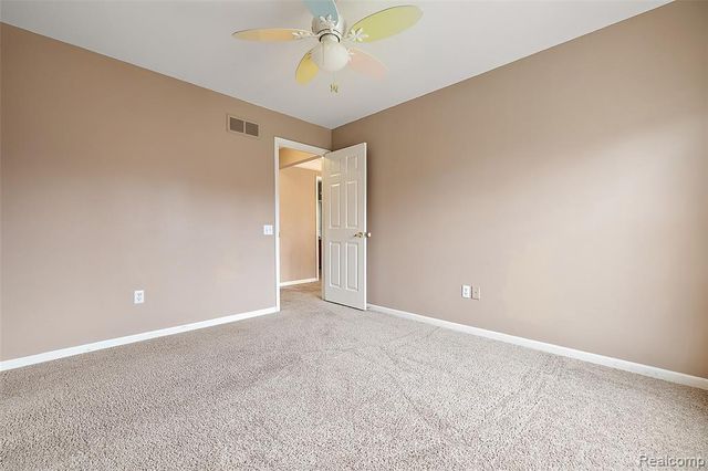 5699 Applegrove Drive, West Bloomfield, MI 48324