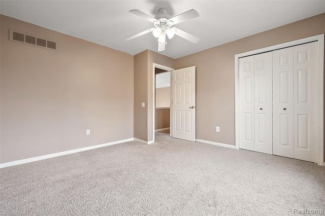 5699 Applegrove Drive, West Bloomfield, MI 48324