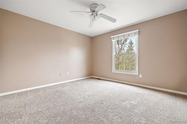 5699 Applegrove Drive, West Bloomfield, MI 48324