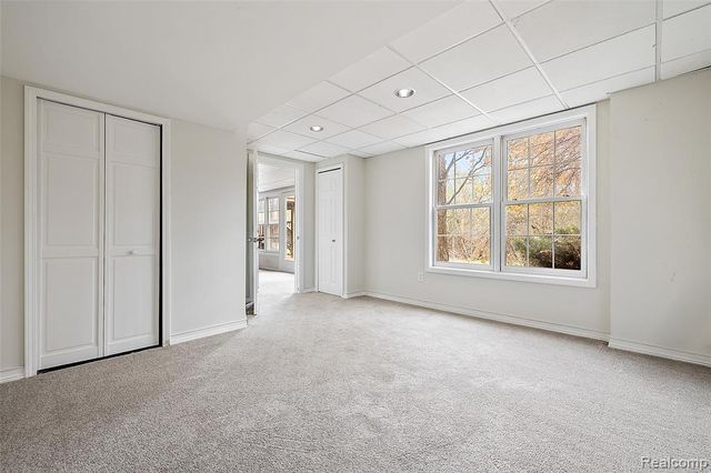 5699 Applegrove Drive, West Bloomfield, MI 48324