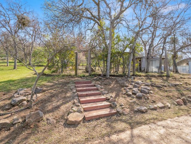 37678 Cardinal Lane, Yokuts Valley, CA 93675