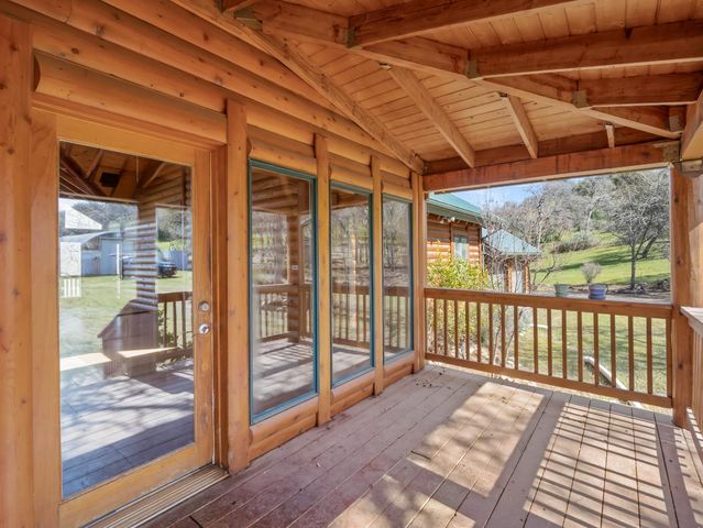 37678 Cardinal Lane, Yokuts Valley, CA 93675