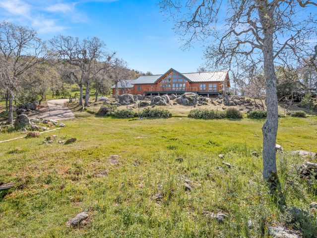 37678 Cardinal Lane, Yokuts Valley, CA 93675