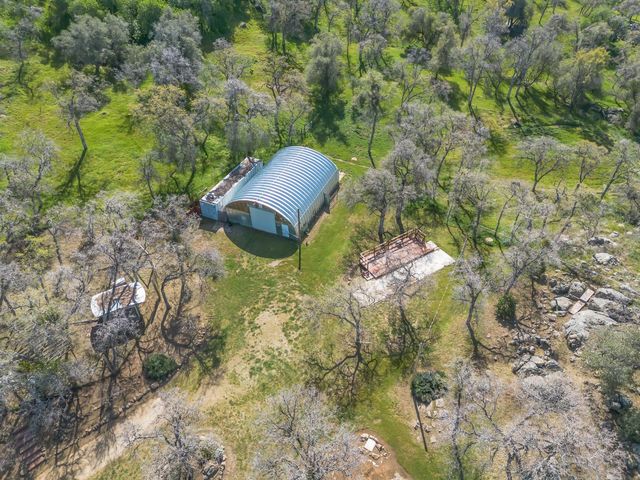 37678 Cardinal Lane, Yokuts Valley, CA 93675