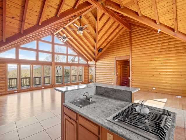 37678 Cardinal Lane, Yokuts Valley, CA 93675