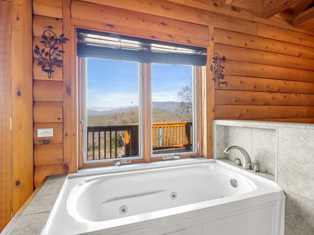 37678 Cardinal Lane, Yokuts Valley, CA 93675