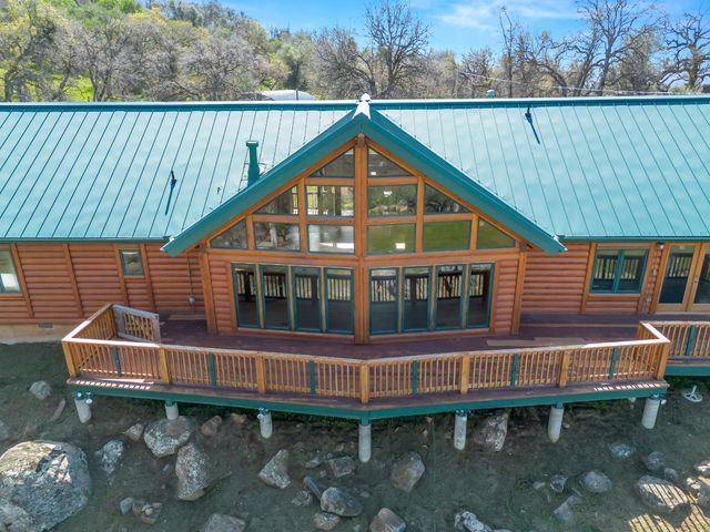 37678 Cardinal Lane, Yokuts Valley, CA 93675