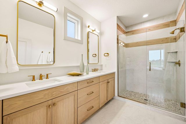 20214 Keystone Avenue, Lakeville, MN 55044
