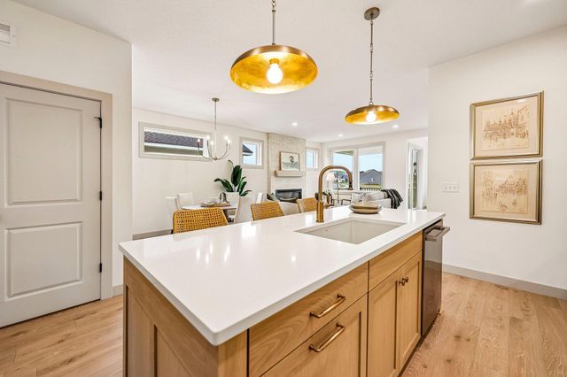 20214 Keystone Avenue, Lakeville, MN 55044