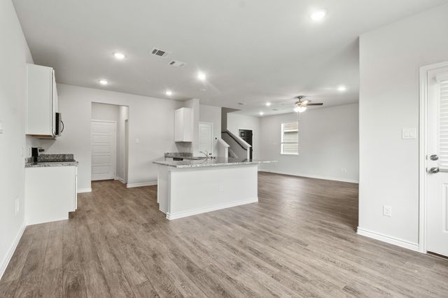 10641 Stag Lane, Fort Worth, TX 76036