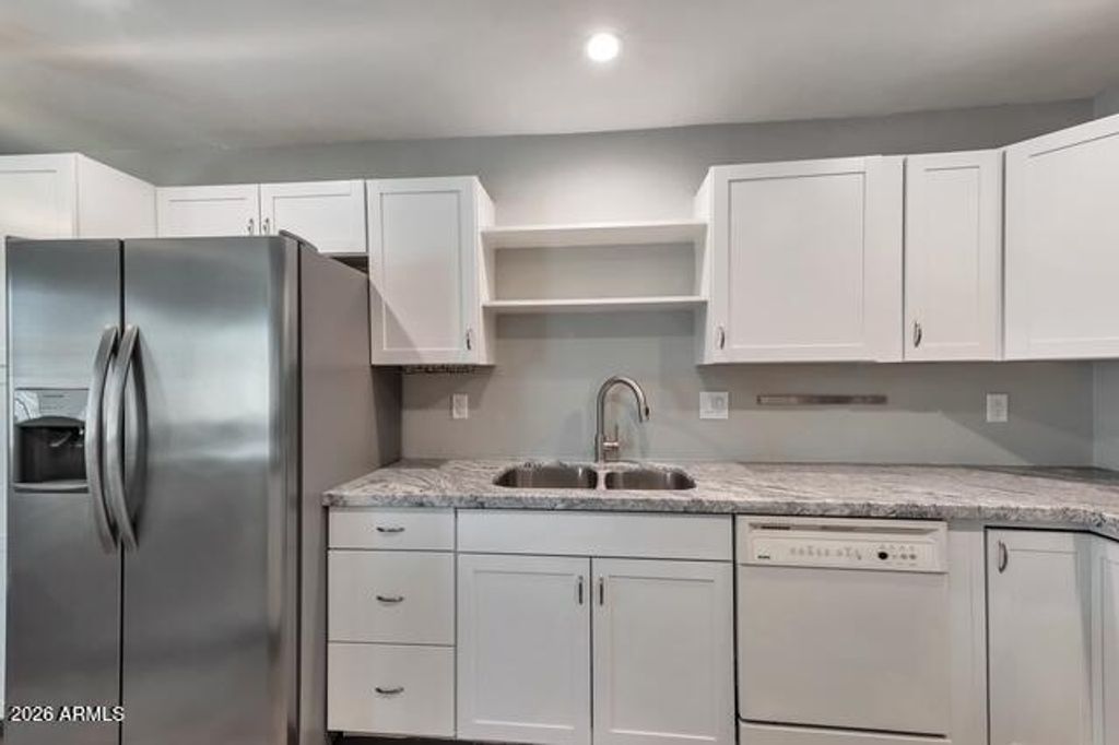 Image 12 of property listing at 4138 N 81ST Street, Scottsdale, AZ 85251