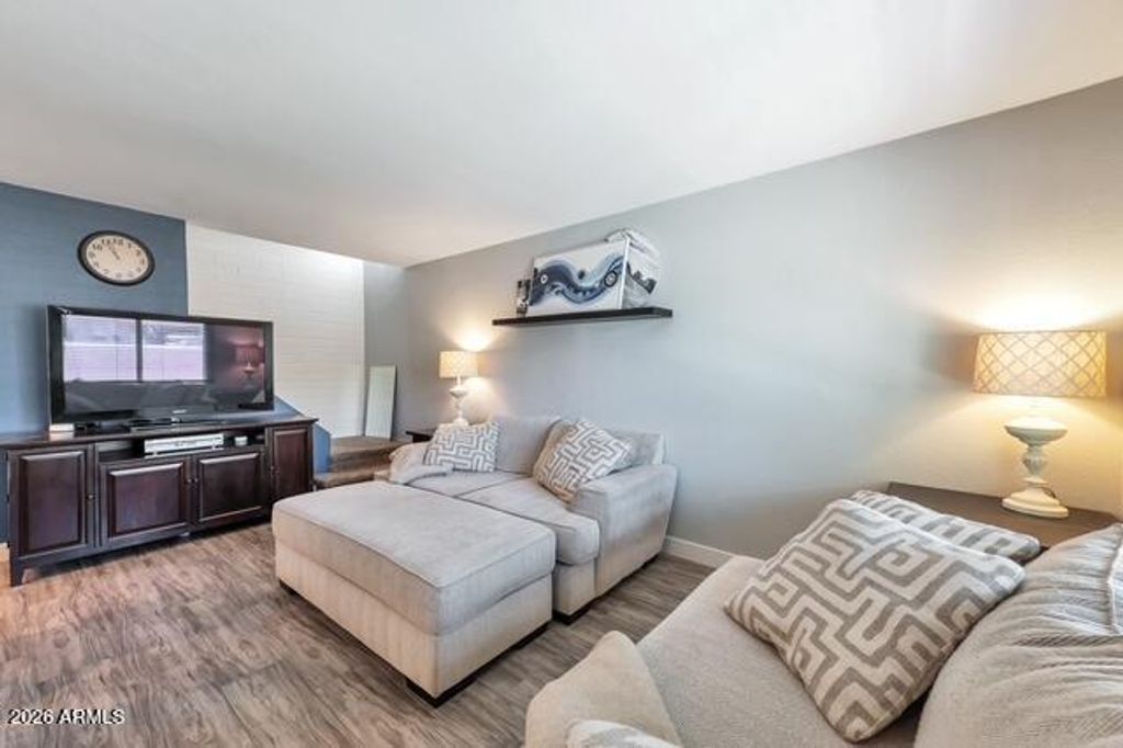 Image 15 of property listing at 4138 N 81ST Street, Scottsdale, AZ 85251