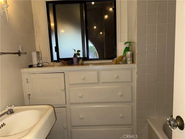 517 Roswell Avenue, Long Beach, CA 90814