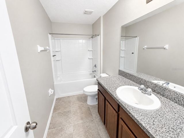 16844 PEACEFUL VALLEY DR, Wimauma, FL 33598