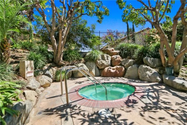 4835 E Anaheim 102, Long Beach, CA 90804