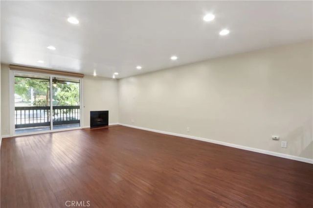 4835 E Anaheim 102, Long Beach, CA 90804