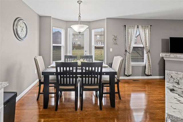 867 Harbor Woods Drive, Fairview Heights, IL 62208