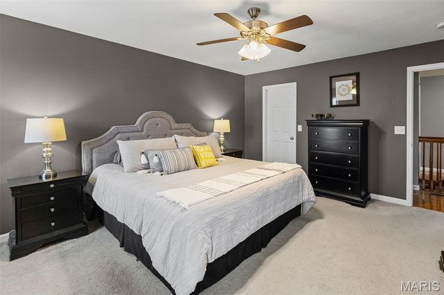 867 Harbor Woods Drive, Fairview Heights, IL 62208