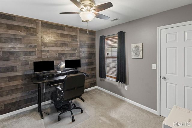 867 Harbor Woods Drive, Fairview Heights, IL 62208