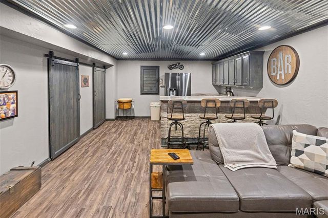 867 Harbor Woods Drive, Fairview Heights, IL 62208