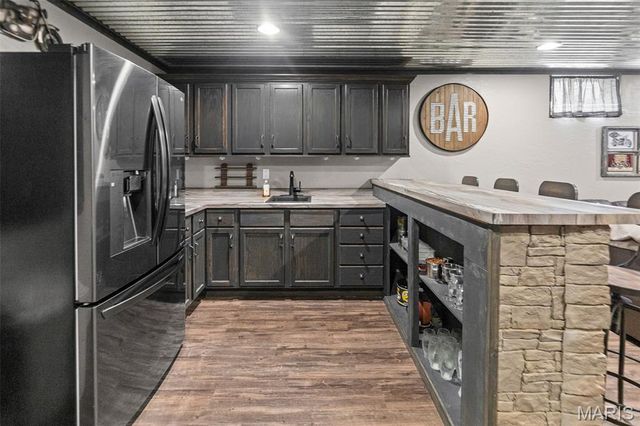 867 Harbor Woods Drive, Fairview Heights, IL 62208