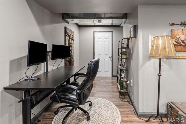 867 Harbor Woods Drive, Fairview Heights, IL 62208