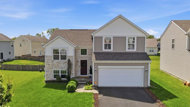 2439 Angelfire Drive, Grove City, OH 43123
