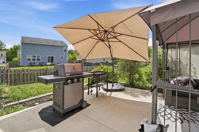 2439 Angelfire Drive, Grove City, OH 43123