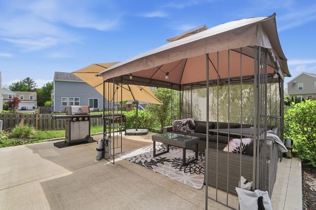 2439 Angelfire Drive, Grove City, OH 43123