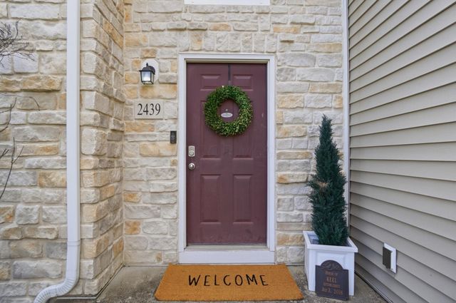 2439 Angelfire Drive, Grove City, OH 43123