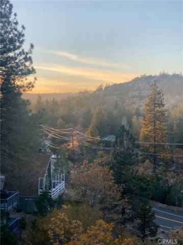 33012 Donner, Running Springs, CA 92308