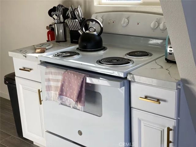 33012 Donner, Running Springs, CA 92308