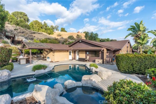 11977 San Timoteo Canyon, Redlands, CA 92373