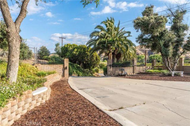 11977 San Timoteo Canyon, Redlands, CA 92373