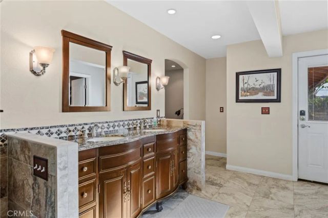 11977 San Timoteo Canyon, Redlands, CA 92373