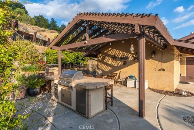 11977 San Timoteo Canyon, Redlands, CA 92373