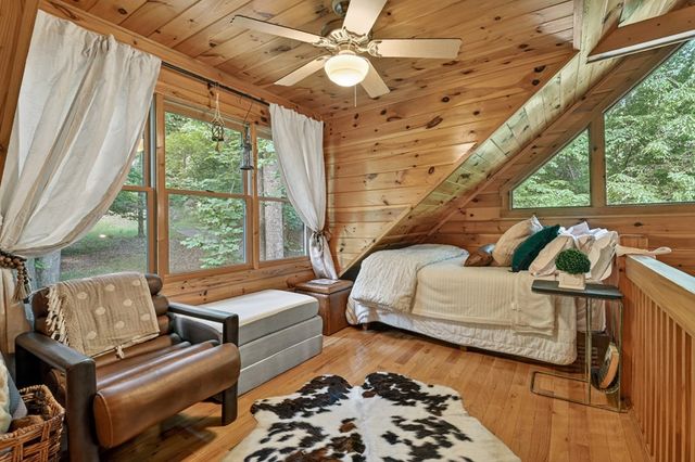 658 Navaho Way, Ellijay, GA 30540