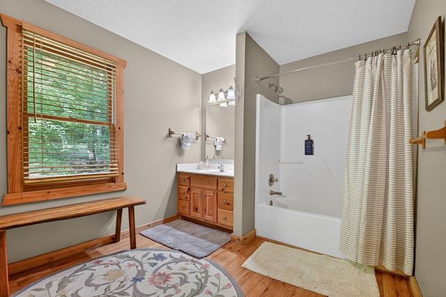 658 Navaho Way, Ellijay, GA 30540