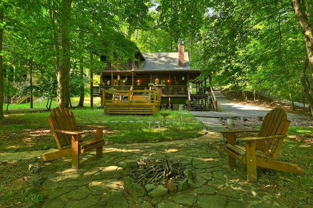 658 Navaho Way, Ellijay, GA 30540
