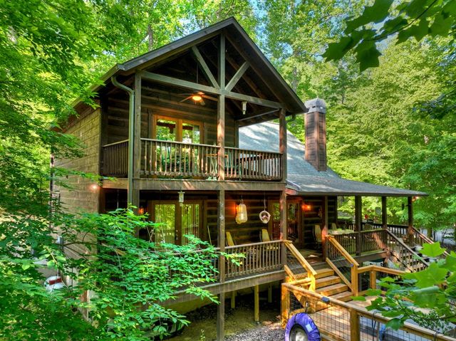 658 Navaho Way, Ellijay, GA 30540